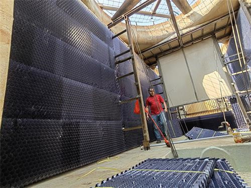 對(duì)于冷卻塔的排水作業(yè)有何嚴(yán)格要求？(冷卻塔保有水量怎樣計(jì)算)